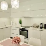 Carbona Emdona Luxury Aparthotel