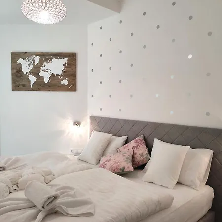Hotel de apartamente Carbona Emdona Luxury 5*