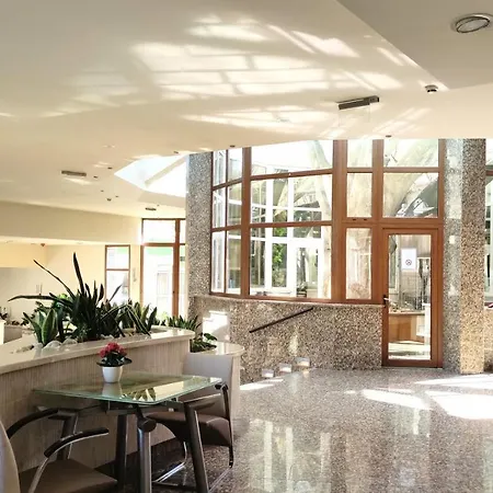 Carbona Emdona Luxury Hotel de apartamente Hévíz