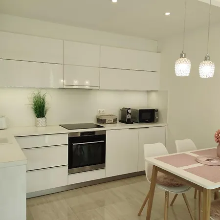 Hotel de apartamente Carbona Emdona Luxury Hévíz