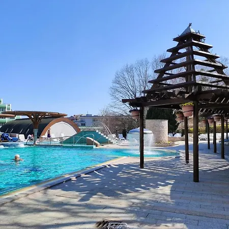 Hotel de apartamente Carbona Emdona Luxury Hévíz